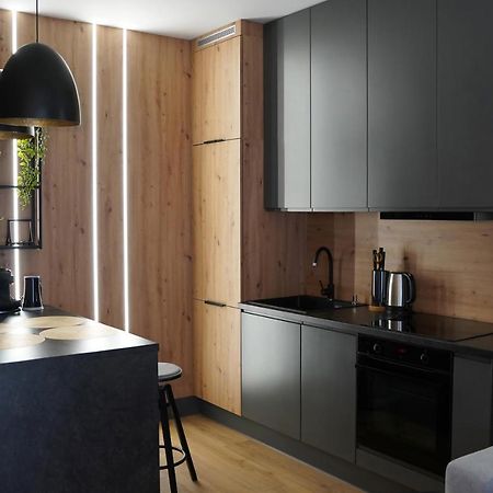 Apartamenty Metro Targowek 27 Warschau Exterior foto