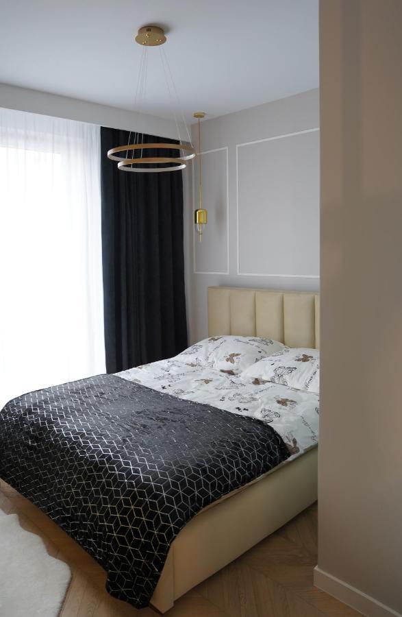 Apartamenty Metro Targowek 27 Warschau Exterior foto