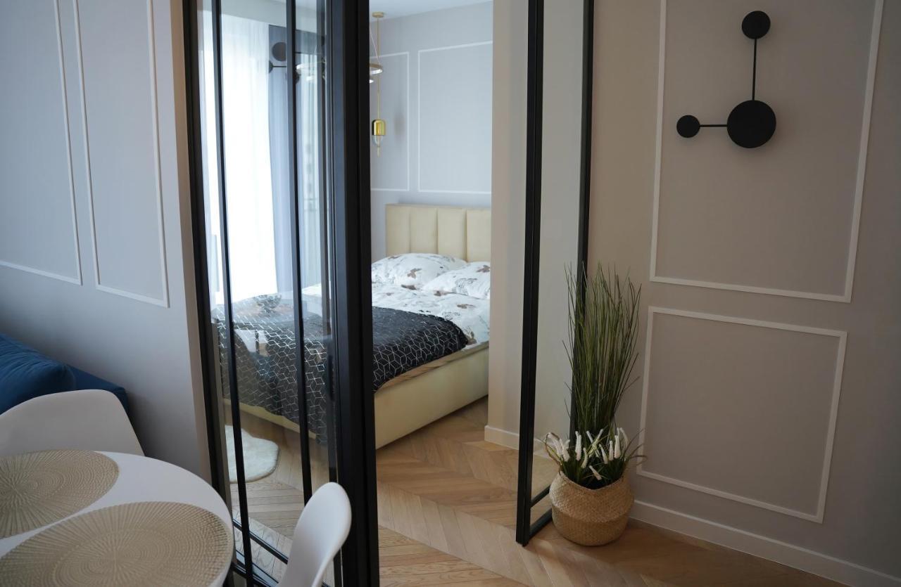 Apartamenty Metro Targowek 27 Warschau Exterior foto