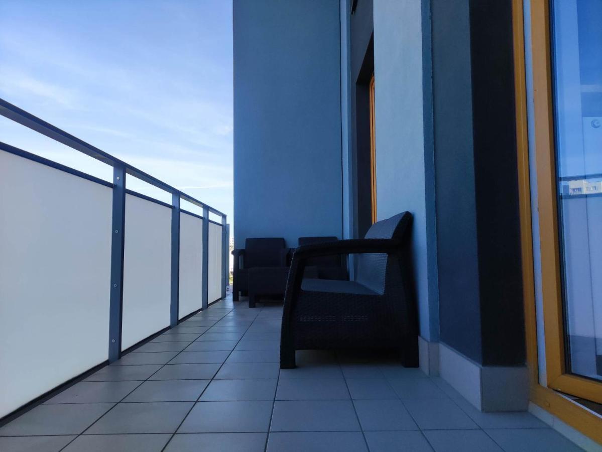 Apartamenty Metro Targowek 27 Warschau Exterior foto