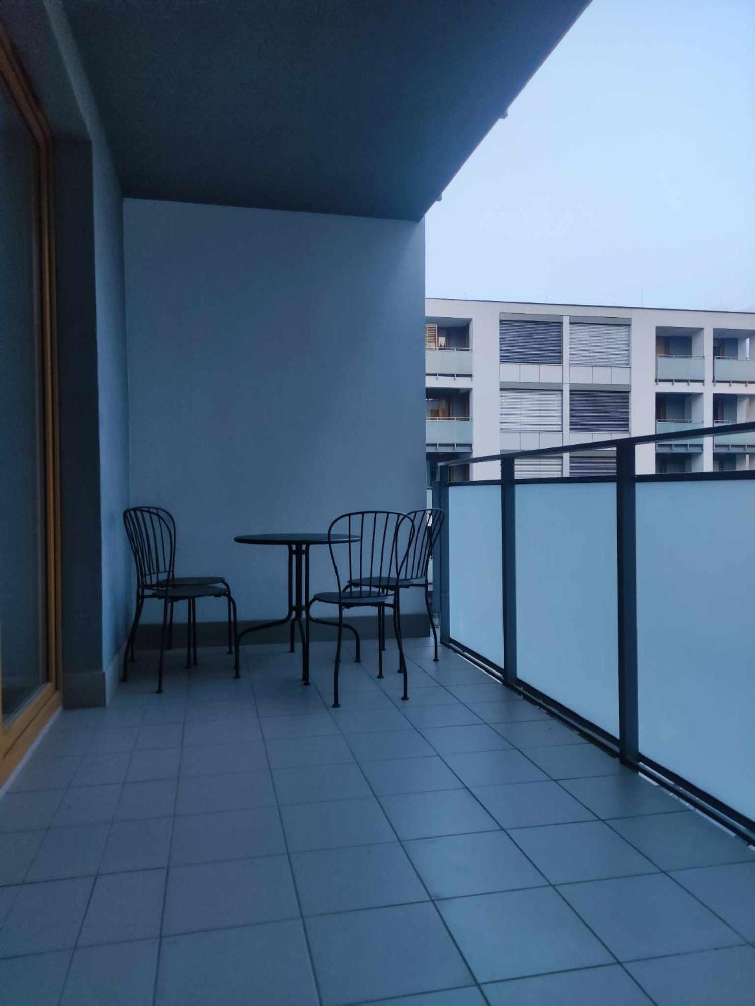 Apartamenty Metro Targowek 27 Warschau Exterior foto